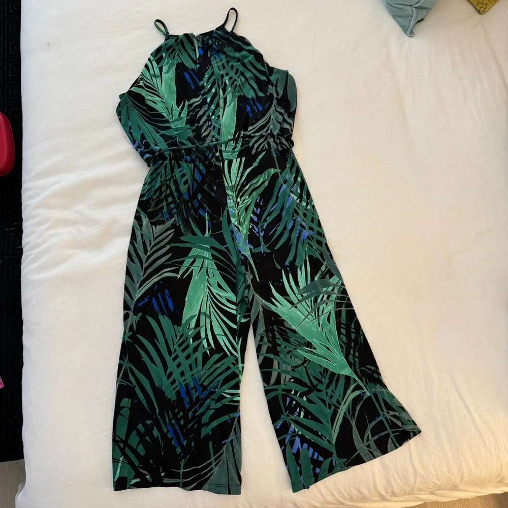 London Times Leafy Green and Black Jumpsuit Size 14 - Picture 4 of 4